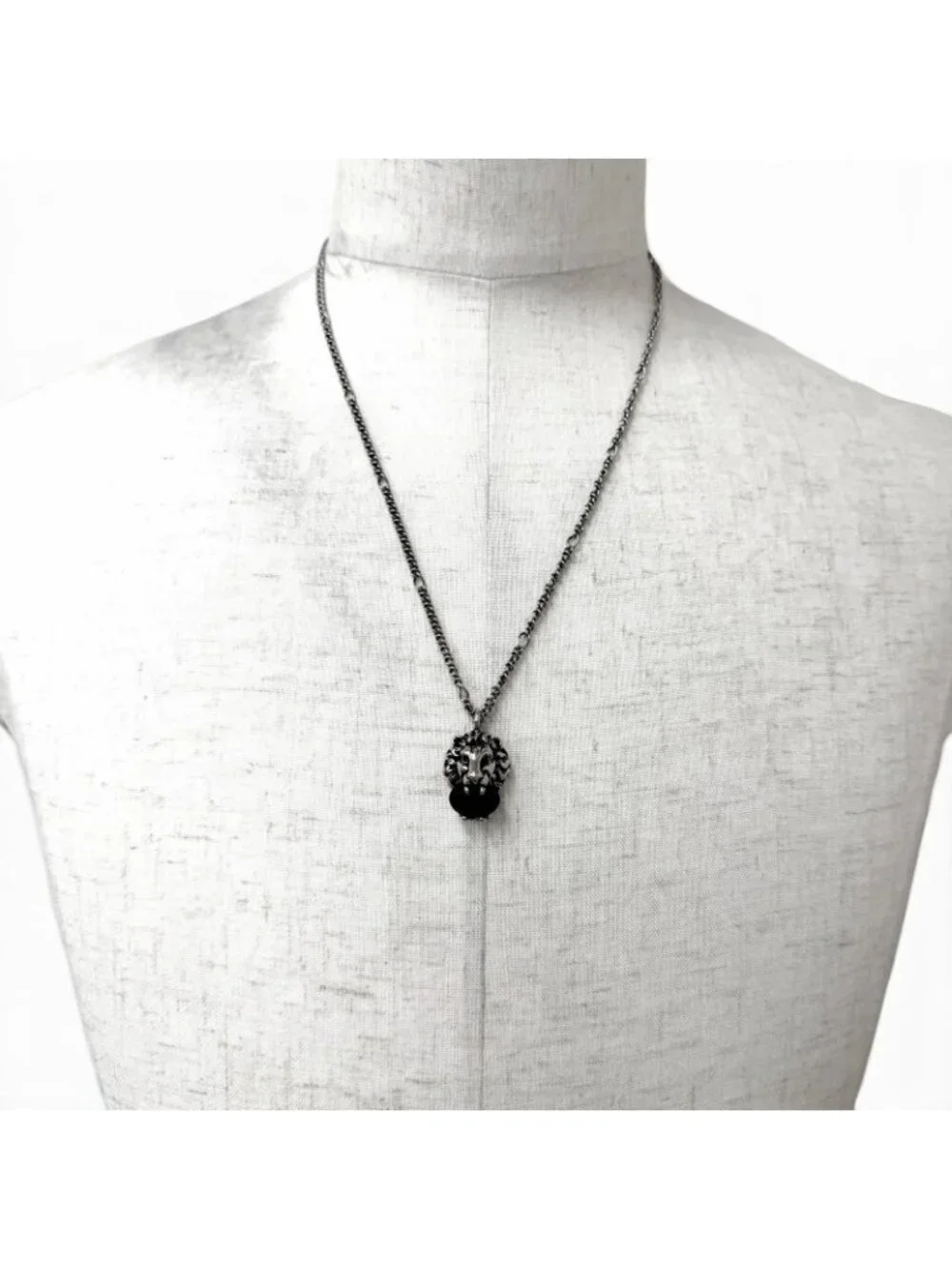Gucci Lion Head Black Crystal Aged Pendant Silver Necklace